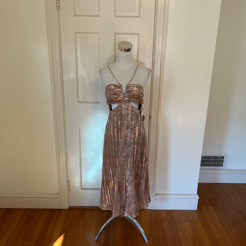 NWT Liv Foster Foil Pleated Mesh Dress Rose Gold Side Cut Outs Size 4